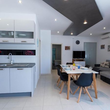 Apartman Dora Podstrana Exterior foto