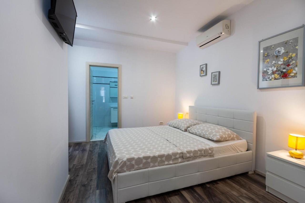 Apartman Dora Podstrana Exterior foto